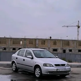 Opel Astra 2000