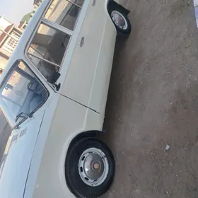 Lada 2104 1985