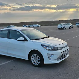 Kia Rio 2021