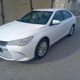 Toyota Camry 2017