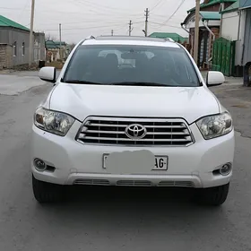 Toyota Highlander 2010