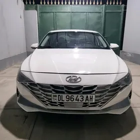 Hyundai Elantra 2021