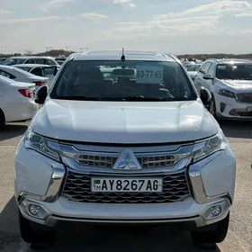 Mitsubishi Montero 2019