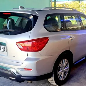 Nissan Pathfinder 2020