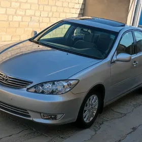 Toyota Camry 2004