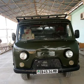 UAZ 452 1983