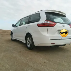 Toyota Sienna 2018