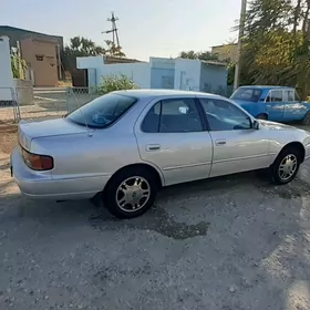 Toyota Camry 1993