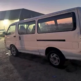 Toyota Hiace 1998