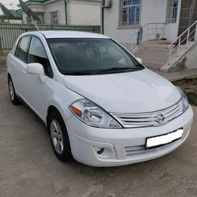 Nissan Versa 2010