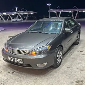 Toyota Camry 2004