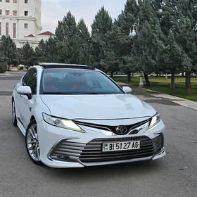 Toyota Camry 2018