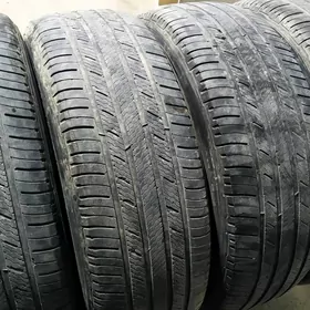 235.65.18   MICHELIN