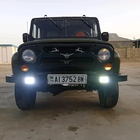 UAZ 469 1996