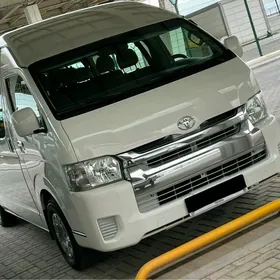 Toyota Hiace 2018