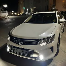 Toyota Camry 2015