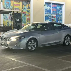 Nissan Maxima 2019