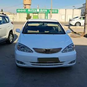 Toyota Camry 2004