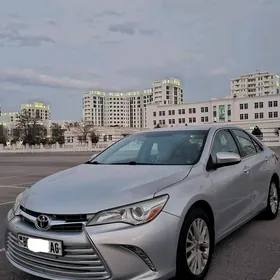 Toyota Camry 2016