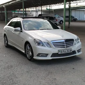 Mercedes-Benz E350 2011