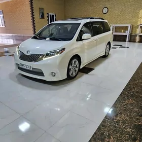 Toyota Sienna 2017