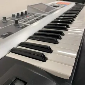 Roland Fantom x6