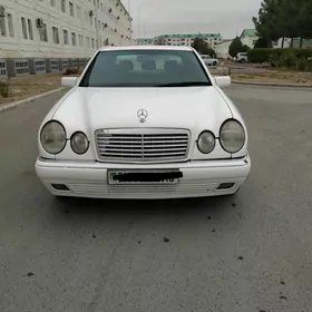 Mercedes-Benz E320 1998