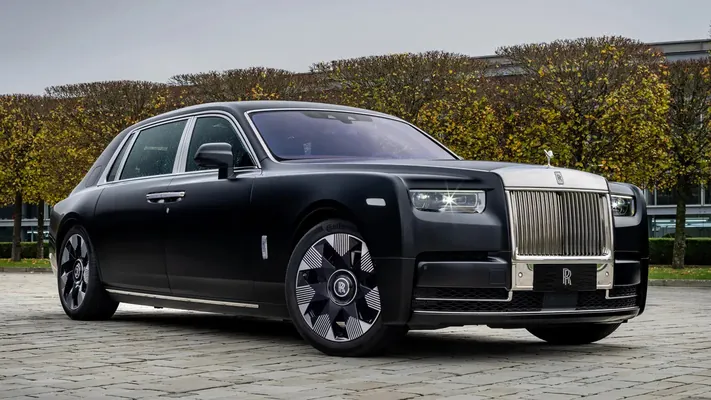 Rolls-Royce hytaý rowaýatlaryndan ylham alan Phantom Dragon modelini döretdi