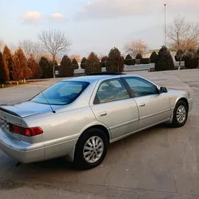 Toyota Camry 2000