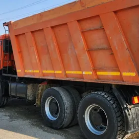 Kamaz 6520 2011