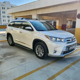 Toyota Highlander 2017