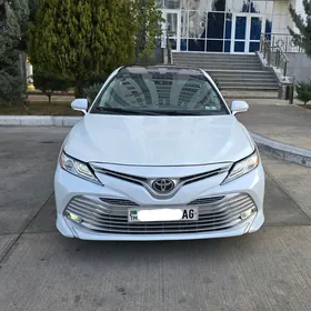 Toyota Camry 2018