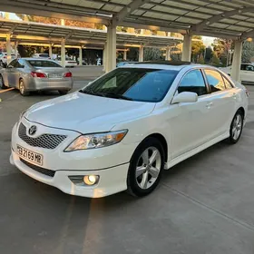 Toyota Camry 2011