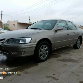 Toyota Camry 2000