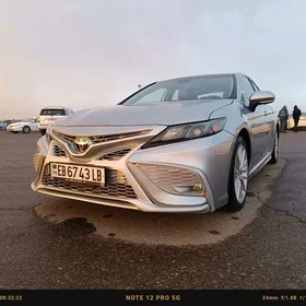 Toyota Camry 2021