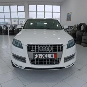 Audi Q7 2010