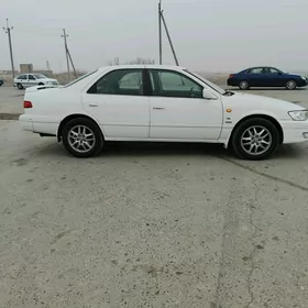 Toyota Camry 2001