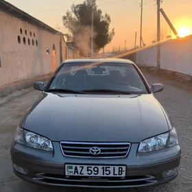 Toyota Camry 2000