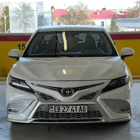 Toyota Camry 2020