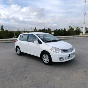 Nissan Versa 2010