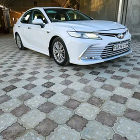 Toyota Camry 2018