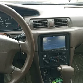 Toyota Camry 1997