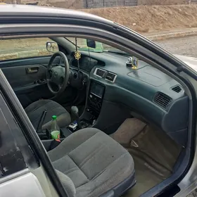 Toyota Camry 2000