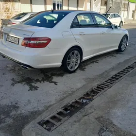 Mercedes-Benz E350 2010