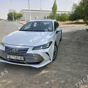 Toyota Avalon 2019