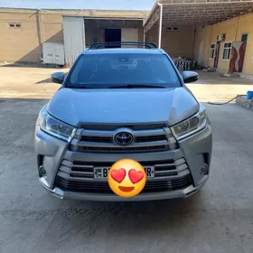 Toyota Highlander 2017