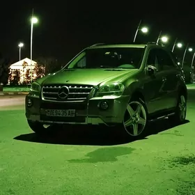 Mercedes-Benz ML350 2008