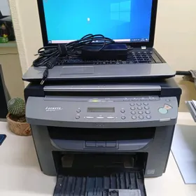 Komplekt noutbuk we printer