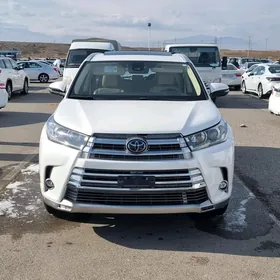 Toyota Highlander 2019