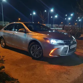 Toyota Camry 2017